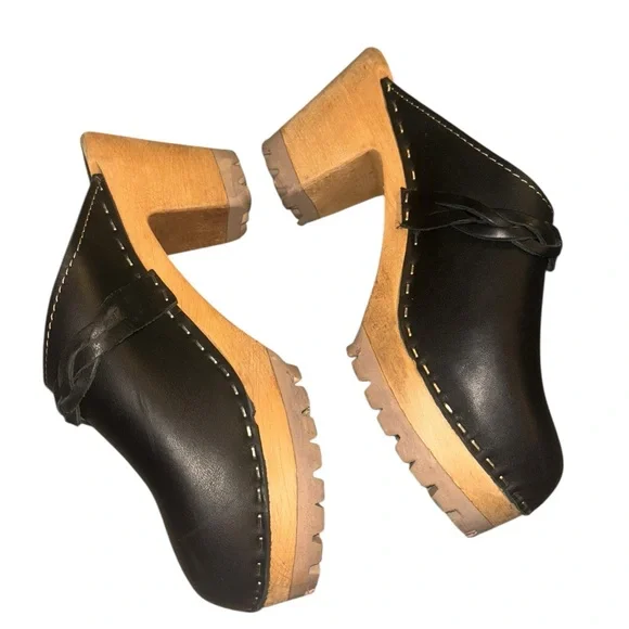 MIA Black Leather Clogs with Wooden Heel - Picture 3 of 5